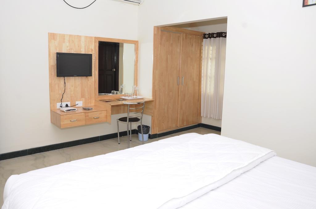 Oyo 1900 Hotel Olive Residency Mysore Buitenkant foto