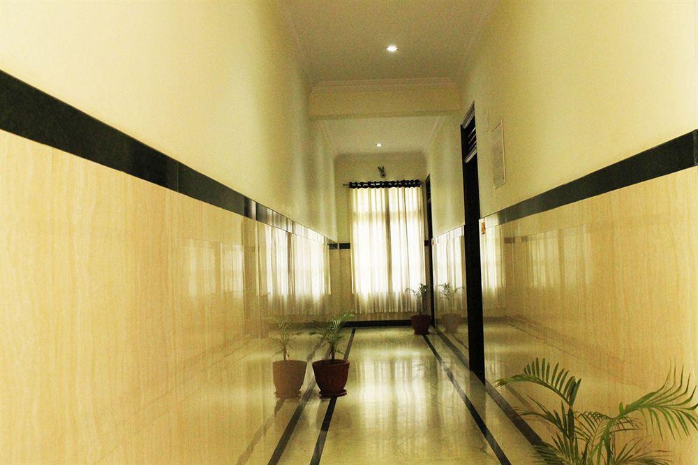 Oyo 1900 Hotel Olive Residency Mysore Buitenkant foto